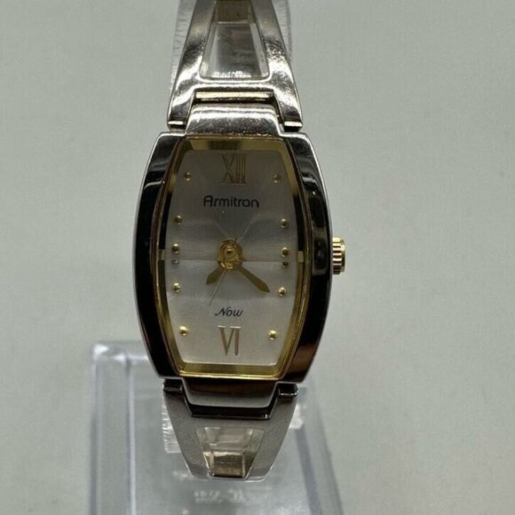 3/$30 Armitron Women’s Watch Silver Tone Faceted Crystal Domed Glass 7" - Picture 2 of 16